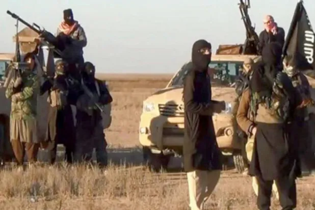 حما کے دیہات میں تنظیم "داعش"  کے عناصر (آرکائیو - شامی رصدگاہ)