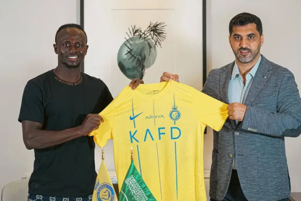 ماني سيحمل رقم 10 في فريق النصر (المركز الإعلامي للنادي)