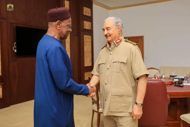 Mareşal Halife Hafter, Bingazi'de BM Libya Özel Temsilcisi Abdullah Bathiliy ile görüştü. (Libya Ulusal Ordusu)