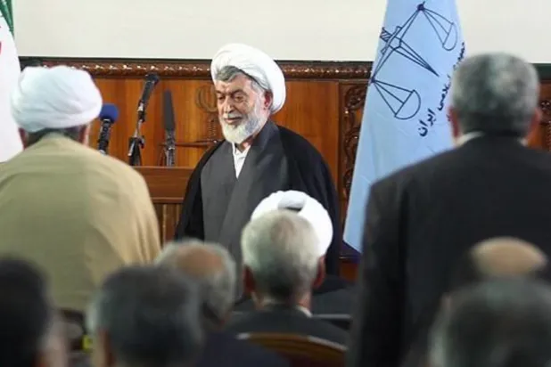 İran yargısının bir toplantısı sırasında Hüseyin Ali Nayeri (Fars Haber Ajansı)