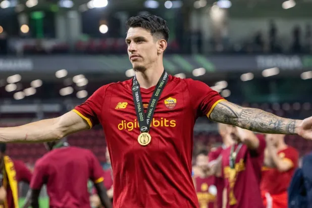 ايبانيز سيدشن فصلا جديدا في مسيرته بشعار الأهلي (الشرق الأوسط)