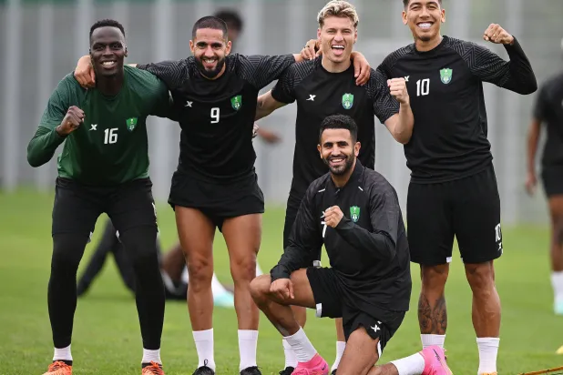 الأهلي سيشارك بلاعبيه الجدد أمام الحزم (النادي الأهلي)