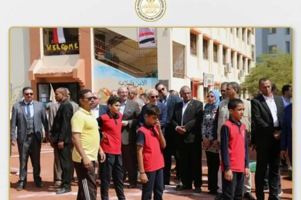 Mısır’da müfredat dışı kitaplardaki fiyat artışı tartışma yarattı