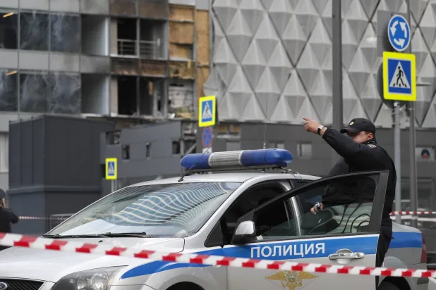 Rusya’nın başkenti Moskova’da bir polis (EPA)