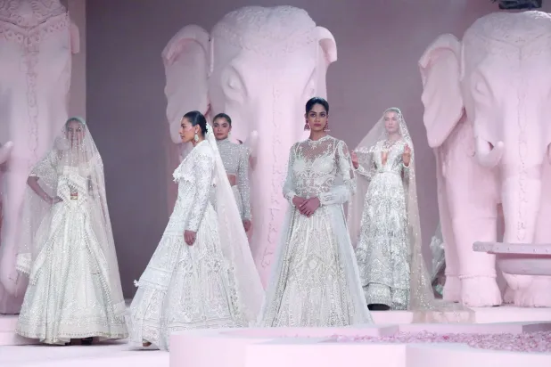 من عرض الثنائي فالغوني أند شين (إ.ب.أ)