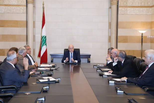 الحكومة اللبنانية تبحث تعديلات «تجميلية» لقانون النقد والتسليف