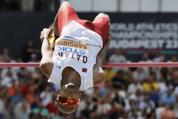 معتز برشم يتأهب للحصول على الذهب (إ.ب.أ)