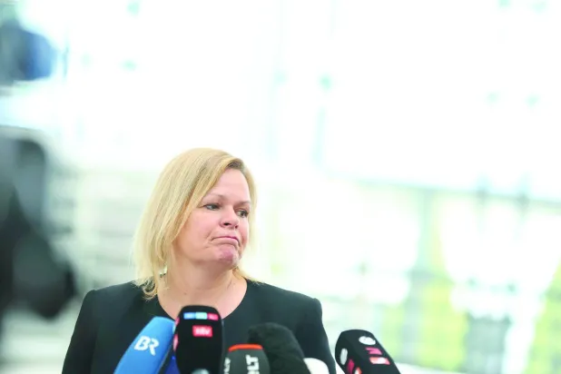 وزيرة الداخلية الألمانية نانسي فيزر (د.ب.أ)