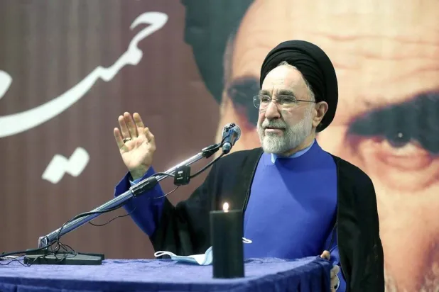 Former President Mohammad Khatami delivers a speech in Tehran last April (Jamaran)