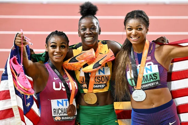 جاكسون عبرت عن سعادتها بالفوز (أ.ف.ب)