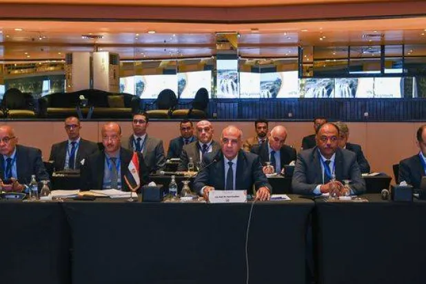 الوفد المصري خلال الاجتماع برئاسة وزير الموارد المائية (وزارة الموارد المائية والري - مصر)