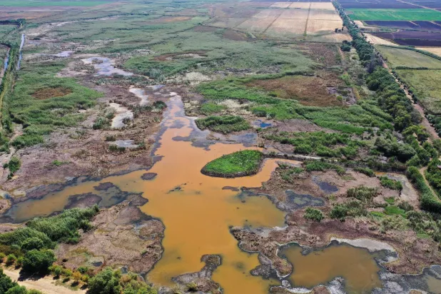 منظر لمستنقعات «عميق» في منطقة البقاع بلبنان في 24 أغسطس 2023 (رويترز)