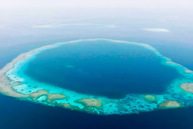 Suudi Arabistan, Kızıldeniz’de ‘mavi delikler’ keşfetti