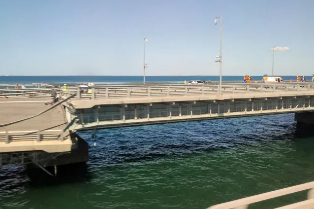 Rusya ana karasını Kırım Yarımadası'na bağlayan Kırım Köprüsü (Reuters)