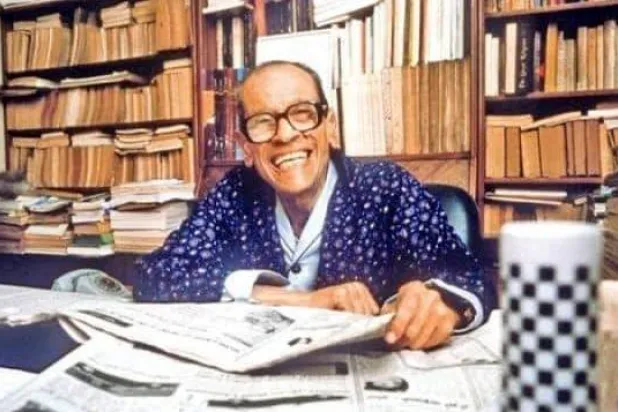 نجيب محفوظ بين التشاؤم اللحظي والتفاؤل التاريخي