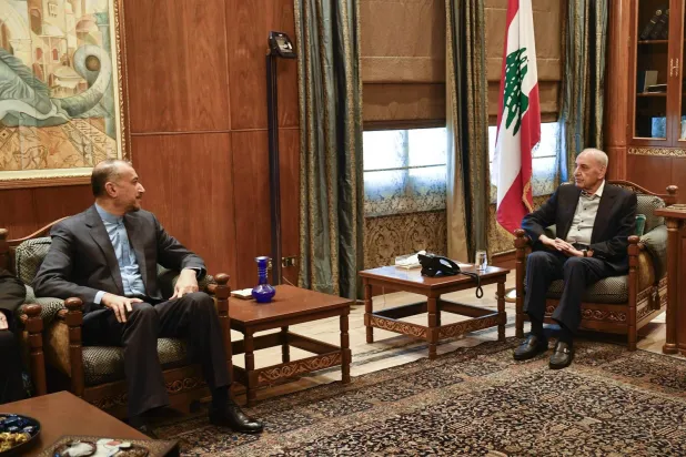 Nebih Berri, İran Dışişleri Bakanı’nı kabul ediyor (EPA)