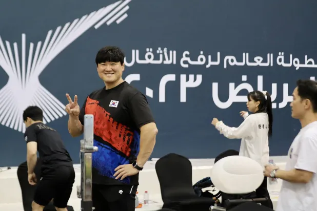 تشهد البطولة مشاركة أكثر من 2500 رياضي ورياضية (الشرق الأوسط)