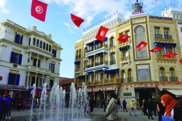 أحد ميادين العاصمة التونسية (غيتي)