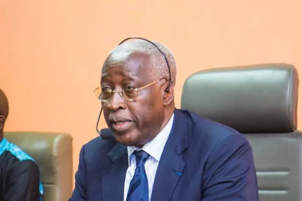 ريمون ندونغ سيما رئيس الوزراء المعيَّن في الغابون (صفحة حملته على فيسبوك)