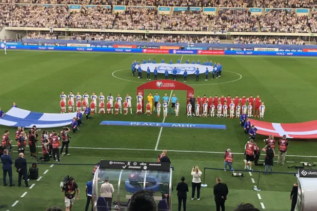 الدنمارك تعود من هلسنكي بفوز ثمين في التصفيات الأوروبية