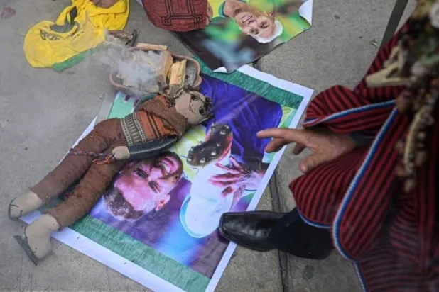 الشامان روندان قال إنهم قيدوا نيمار بربط قدميه كي لا يلعب جيداً (إكس)