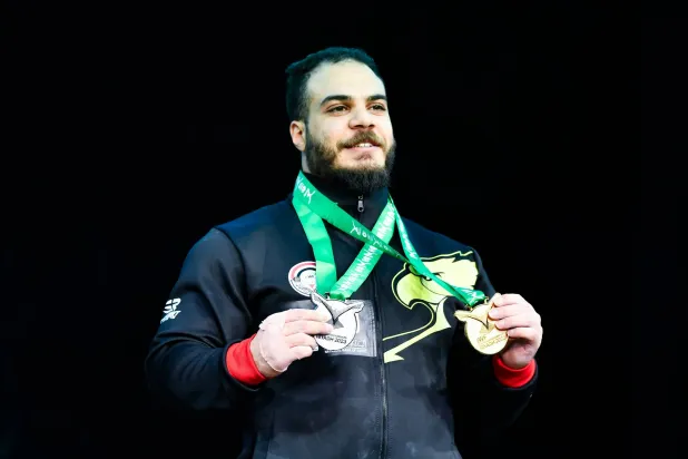 الرباع المصري كريم أبو كحلة الذي توج بميداليتين ذهبيتين (الشرق الأوسط) 