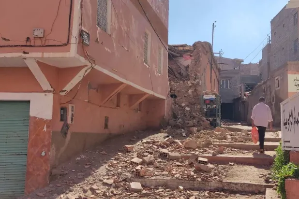 دمار شديد أصاب عددا من البنايات بقرية مولاي إبراهيم (الشرق الأوسط)