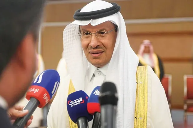 
وزير الطاقة يرى حاجة لإقامة شراكات لإنتاج الهيدروجين الأخضر والكهرباء النظيفة