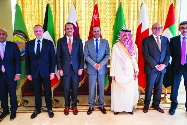 خلیج تعاون کونسل کے رکن ممالک کے وزرائے خارجہ اور کونسل کے سیکرٹری جنرل نیویارک میں اپنے رابطہ اجلاس کے بعد (KUNA)