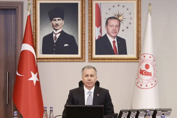 وزير الداخلية التركي علي يرلي كايا