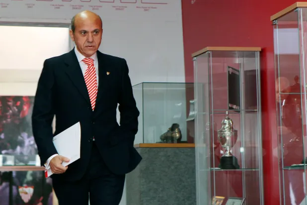 خوسيه ماريا ديل نيدو نائب رئيس نادي إشبيلية الإسباني (أ.ف.ب)