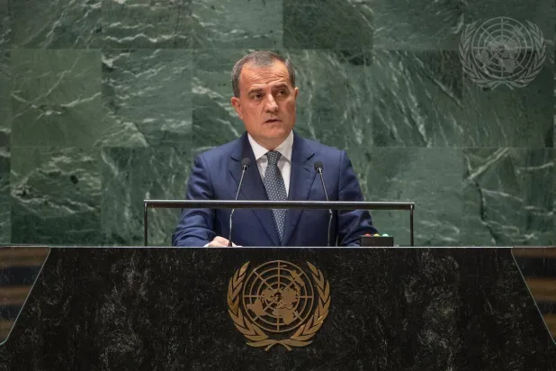 وزير خارجية أذربيجان جيهون بيرموف خلال كلمته أمام الجمعية العامة للأمم المتحدة (الأمم المتحدة)