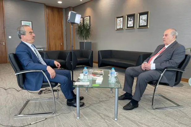 Former Iraqi Prime Minister Iyad Allawi during his interview with Editor-in-Chief Ghassan Charbel (Asharq Al-Awsat)

 