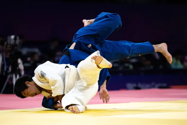 نيرماندانخ نال الميدالية البرونزية (أ.ف.ب)