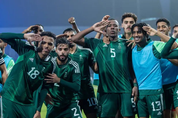 فرحة سعودية بالتأهل إلى دورالـ16 (تصوير: محمد المانع)