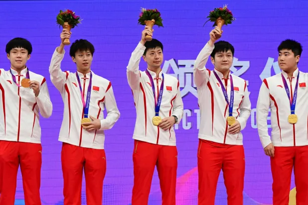 تتويج الصين بذهبية كرة الطاولة (أ.ف.ب)