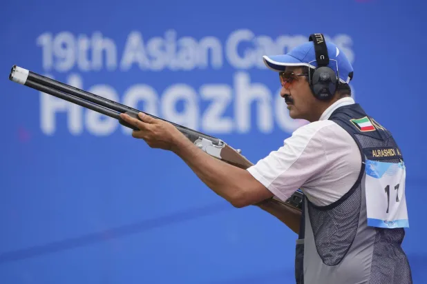 الرامي الكويتي عبد الله الرشيدي (أ.ب)