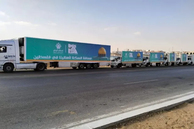 Gazze yardım konvoyları ‘insani koridorun’ açılmasını bekliyor