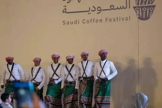 تحظى القهوة السعودية باهتمام كبير من السعوديين لكونها المشروب الوطني للبلاد (واس)