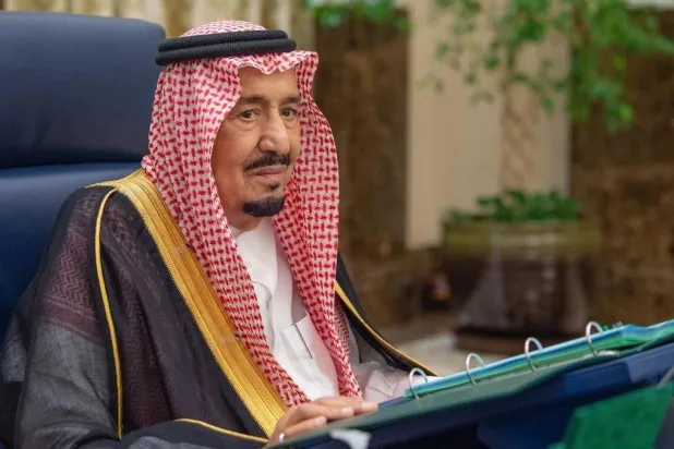 خادم الحرمين الشريفين الملك سلمان بن عبد العزيز يترأس جلسة مجلس الوزراء (واس)