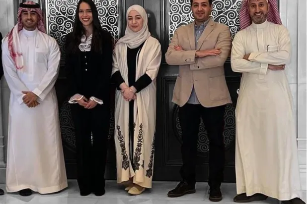 مسؤولو شركة «إنتلا» والمشاركون في جولة التمويل من السعودية (من حساب الشركة على «لينكد إن»)