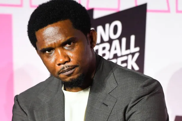 صامويل إيتو يخضع لتحقيقات الشرطة ومهدد بالاقالة من منصبه كرئيس للاتحاد الكاميروني (غيتي)