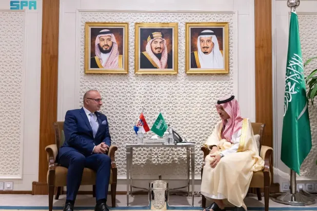 وزير الخارجية لدى لقائه نظيره الكرواتي جوردان غرليتش (واس) 