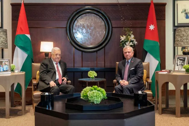 Jordan's King Abdullah II with Palestinian President Mahmoud Abbas in Amman (Royal Hashemite Court)