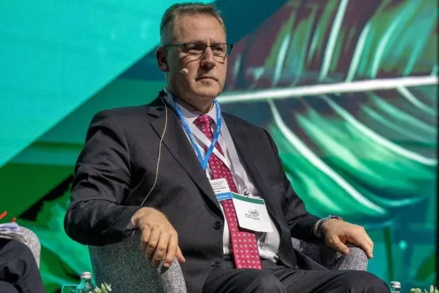 Dr. Abdullah Al-Dardari attends a dialogue session during the Climate Week in Riyadh. (Asharq Al-Awsat)