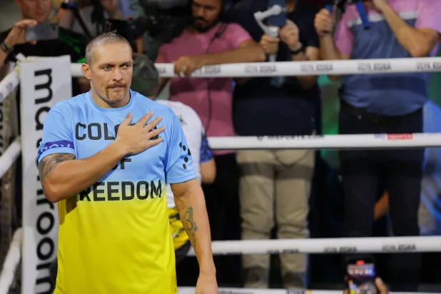 الملاكم الأوكراني أولكسندر أوسيك (الشرق الأوسط)