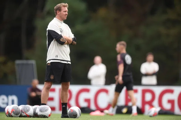 ناغلسمان عليه تأكيد جدارته في منصب المدير الفني لمنتخب ألمانيا وتبرير راتبه الكبير (أ.ف.ب)