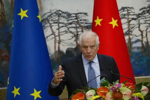 الممثل الأعلى للسياسة الخارجية بالاتحاد الأوروبي جوزيب بوريل يتحدث خلال مؤتمر صحافي في بكين 13 أكتوبر 2023 (رويترز)