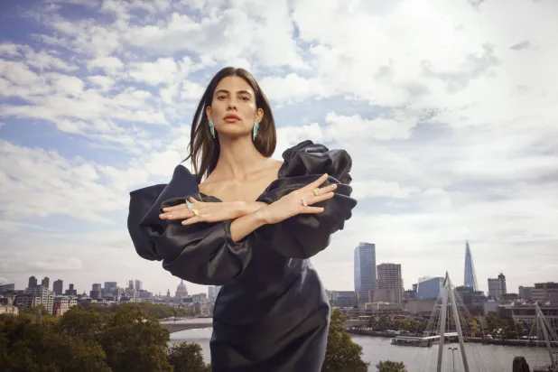 أشرف على تصميم المجموعة الجديدة فريق مكون من النساء فقط للتحليق بها إلى فضاء أرحب (غارارد)