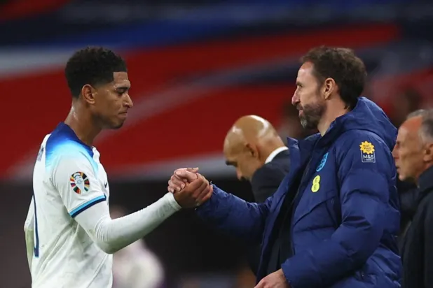 ساوثغيت قال إن المهارات والجودة العالية لبلينغهام سمات نادرة في لاعب بسنه (رويترز)